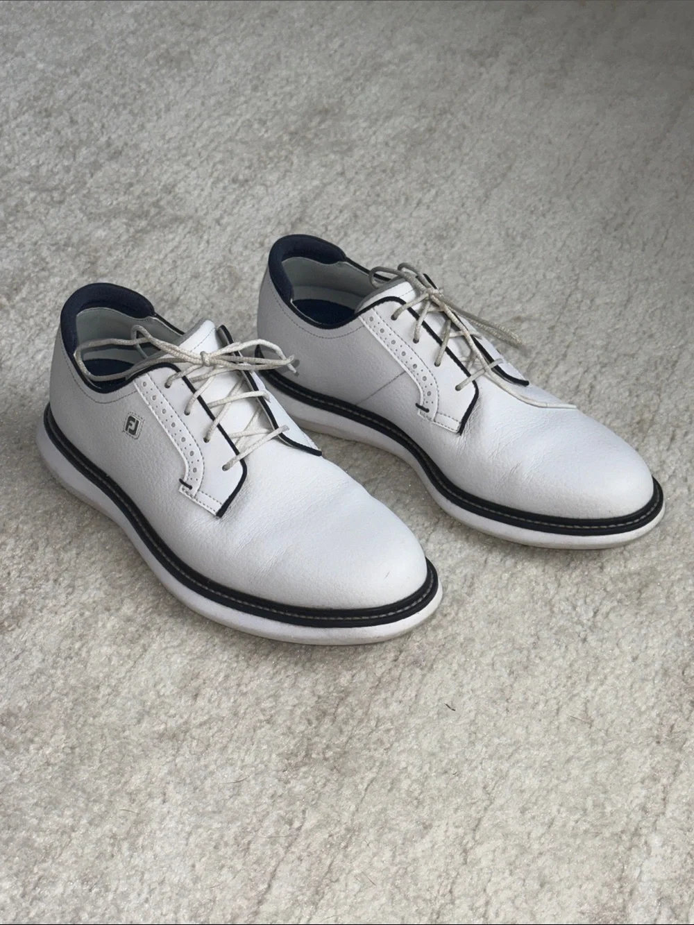 FootJoy Men’s White Leather Derby Golf Shoes with Navy Trim